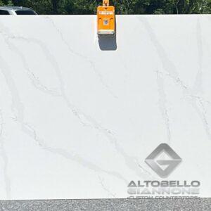 Calacatta Valleta (Super Jumbo)